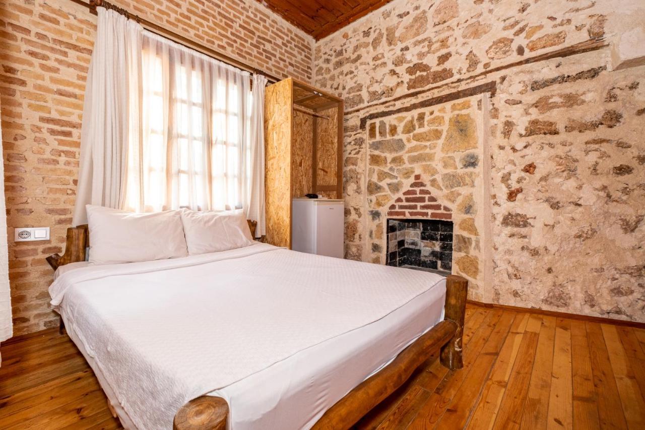 Otel Wood House Antalya Bagian luar foto