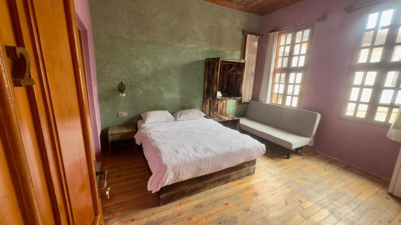 Otel Wood House Antalya Bagian luar foto
