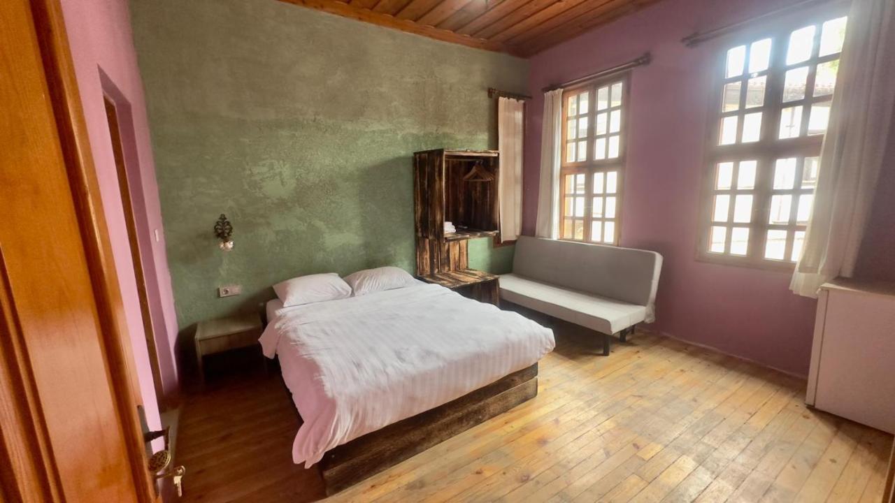 Otel Wood House Antalya Bagian luar foto