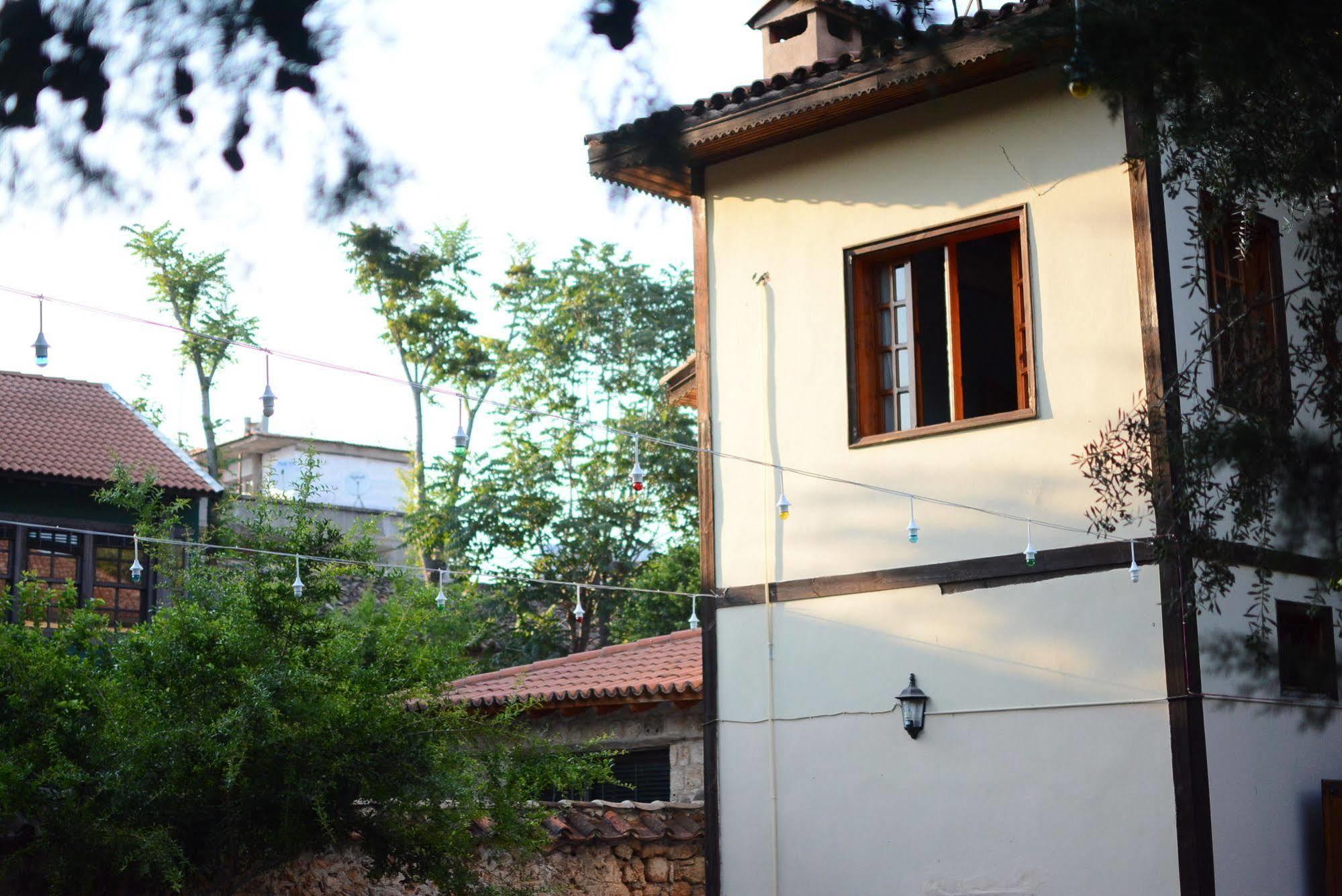 Otel Wood House Antalya Bagian luar foto