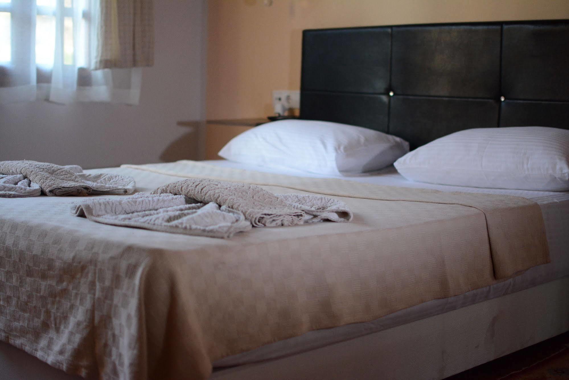 Otel Wood House Antalya Bagian luar foto
